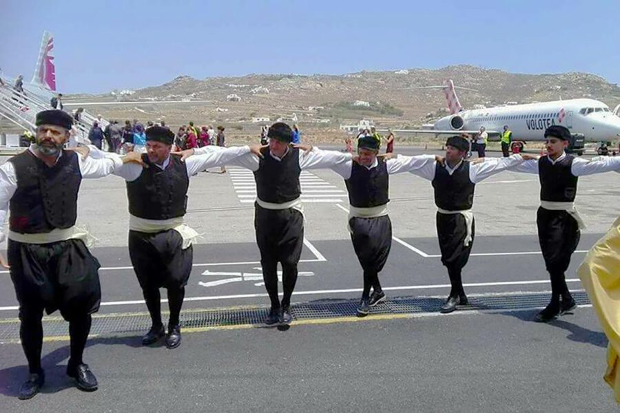 anemomyloi-tourist-welcoming-9